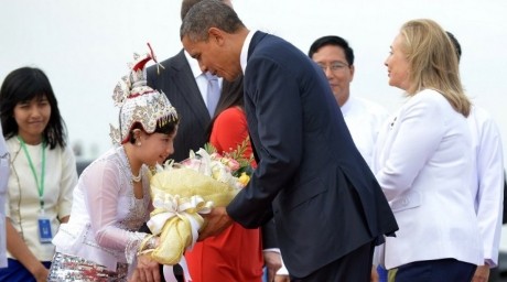 US President makes historic trip to Myanmar  - ảnh 1